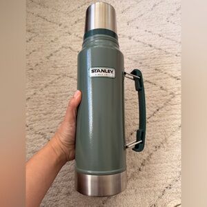 Stanley Classic Green Insulated Bottle
